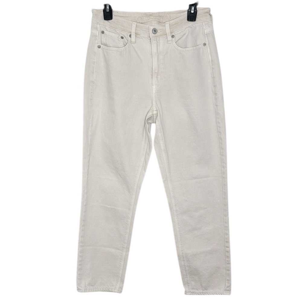 American Eagle Outfitters natural Mom Straight-Leg rigid denim Jeans Size 6